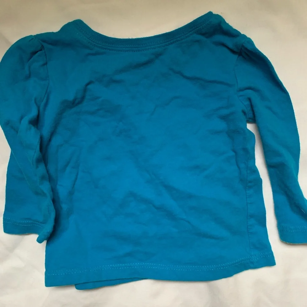 The Children’s Place 6-9 month long sleeve tshirt bundle
